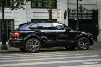 Bentley Bentayga Design Series bất ngờ xuất hiện trên đường phố Hà Nội