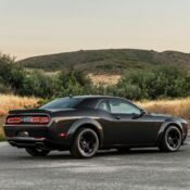 SpeedKore Dodge Challenger với ngoại thất sợi carbon độc đáo