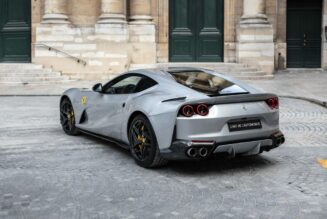 Khám phá Ferrari 812 Superfast với nhiều chi tiết độc đáo từ Tailor Made