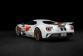 Ford GT Heritage Edition 2021 lộ diện, tri ân chiến thắng Daytona 1966