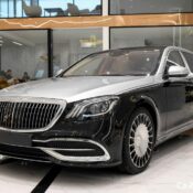 Cận cảnh Mercedes-Maybach S560 với lớp sơn 2 tông màu đầu tiên tại Việt Nam – Đẳng cấp thượng lưu