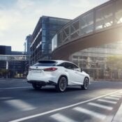 Lexus giới thiệu bản nâng cấp 2021 cho RX 350 và RX 450h