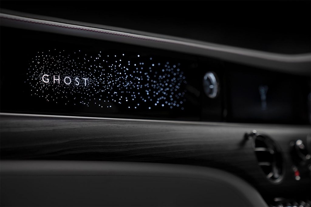 Rolls-Royce-Ghost-Illuminated-Fasscia-1-1024x683.jpg