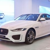 Jaguar XE 2020 R-Dynamic SE giá 2,61 tỷ đồng tại Việt Nam