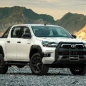 Toyota Hilux 2020 ra mắt Việt Nam, giá từ 628 triệu đồng