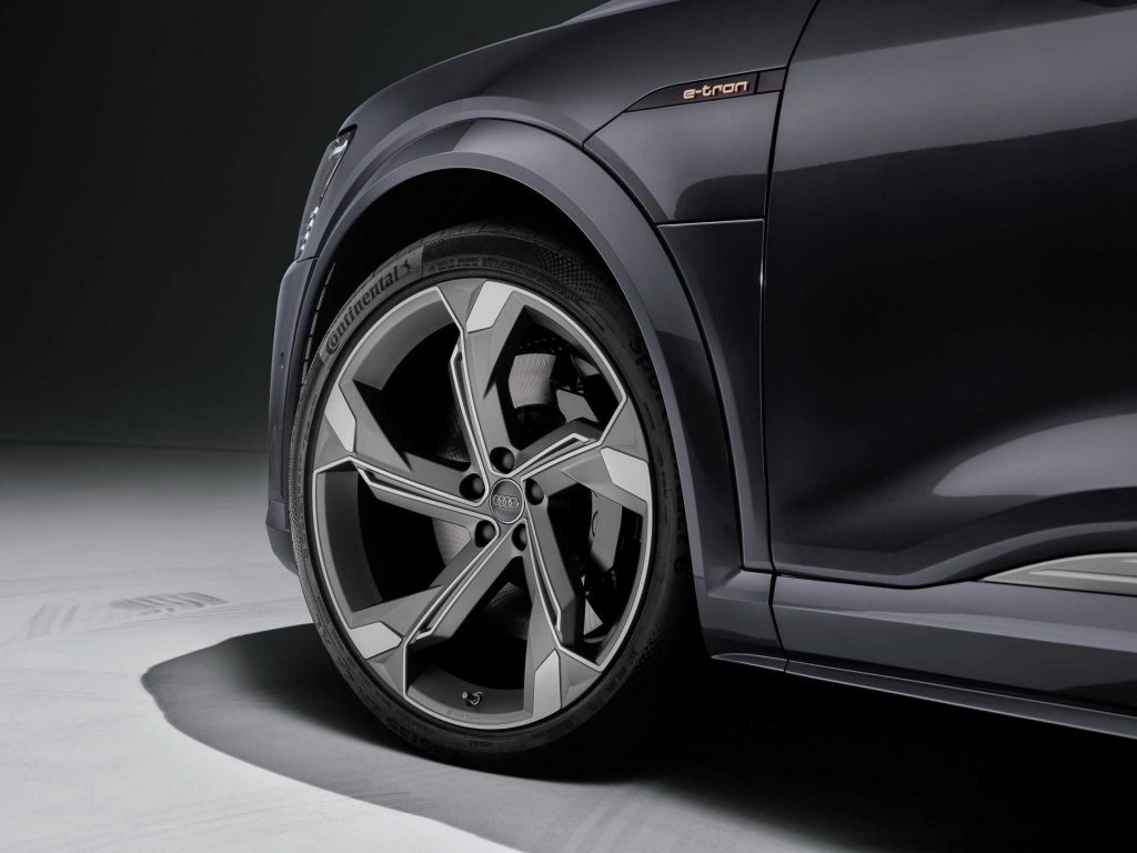 2021-Audi-E-Tron-S-Sportback-65_result-1024x768.jpg