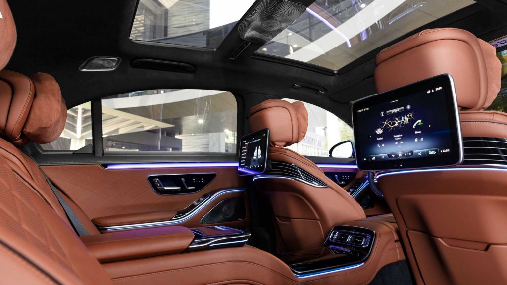 2021-mercedes-benz-s-class-interior-9-1024x576.jpg