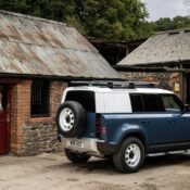 Land Rover Defender Hard Top: Mẫu xe “thực dụng” với khoang chứa đồ rộng lớn