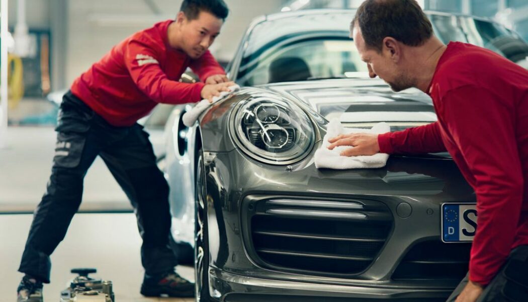 Khách mua xe Porsche tại Việt Nam được gia hạn bảo hành lên đến 15 năm