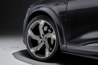 Audi tung ra bản nâng cấp đời xe cho E-tron và E-tron Sportback
