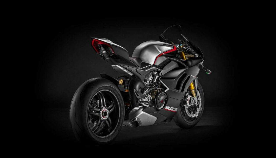 Ducati ra mắt siêu mô-tô V4 SP với giá từ 37.000 USD