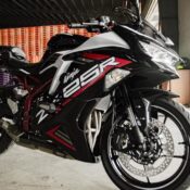 Kawasaki Ninja ZX-25R 2021 chính hãng ra mắt thị trường Việt