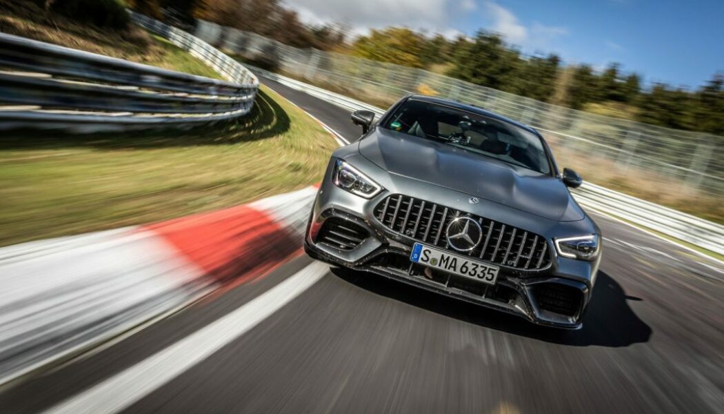 Mercedes-AMG GT 63 S giành lại ngôi vị quán quân tại trường đua Nurburgring