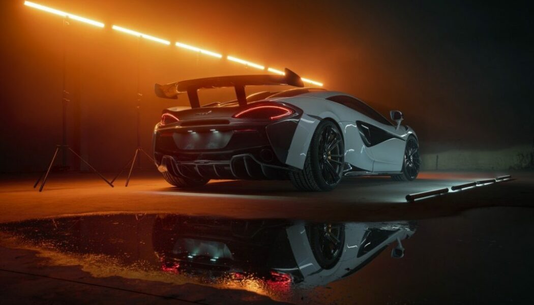 “Đồ chơi đường đua” McLaren 620R nhanh hơn sau khi qua tay Novitec