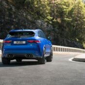 Jaguar F-Pace SVR bản nâng cấp ra mắt với sức mạnh 550 mã lực