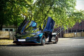 McLaren Speedtail được bán đắt gấp đôi với mức giá xuất xưởng: 4,8 triệu Đô