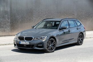 BMW bổ sung thêm hai mẫu Plug-in Hybrid mới 320e và 520e