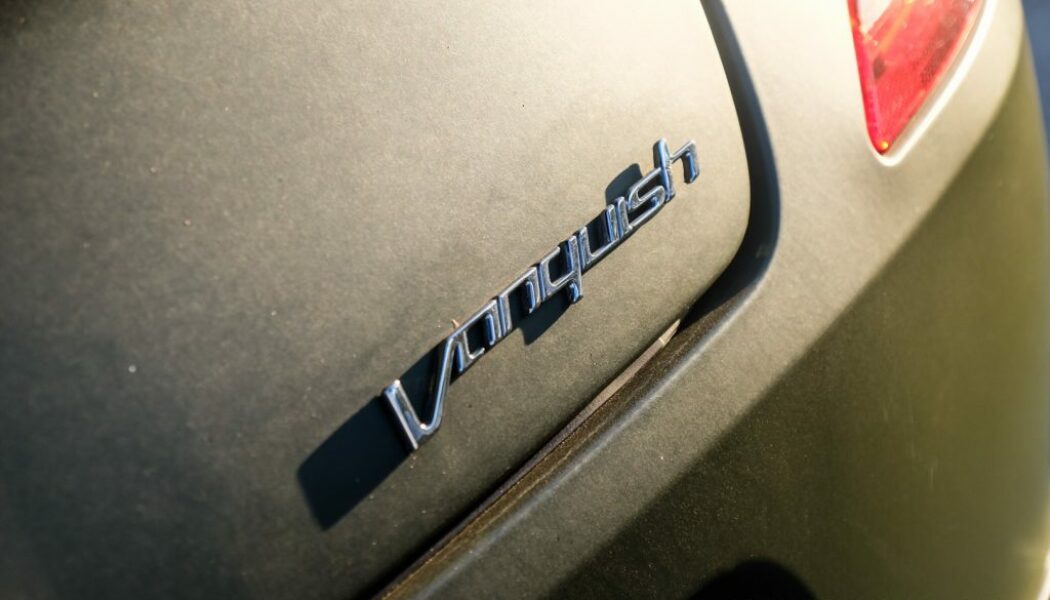 Diện kiến bộ đôi Aston Martin Vanquish trị giá hàng chục tỉ Đồng của Tập đoàn cà phê Trung Nguyên Legend