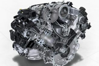 Động cơ của Bentley Flying Spur V8 có gì đặc biệt