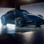 Điểm lại một năm đầy biến động của thương hiệu Porsche