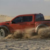 Khám phá thiết kế ấn tượng của ống xả trên Ford F-150 Raptor mới