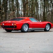 Bộ đôi Lamborghini Miura và Countach được bán với giá hơn 3 triệu Euro