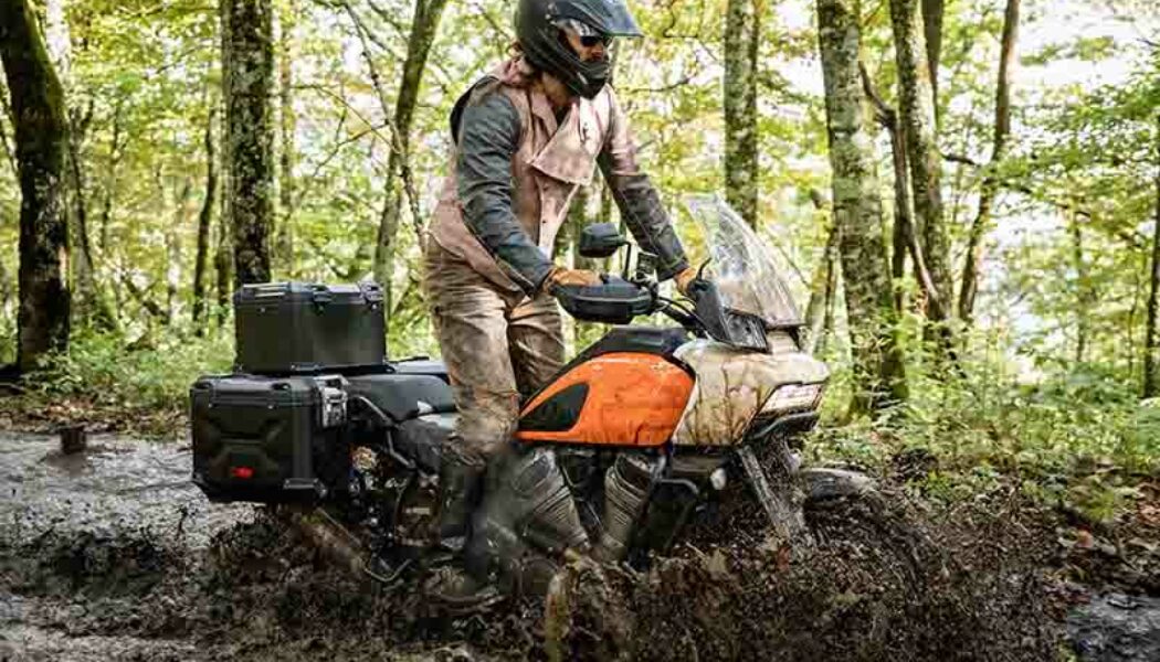 Harley-Davidson Pan America 2021: Bước ngoặt của hãng xe Mỹ vào phân khúc Adventure