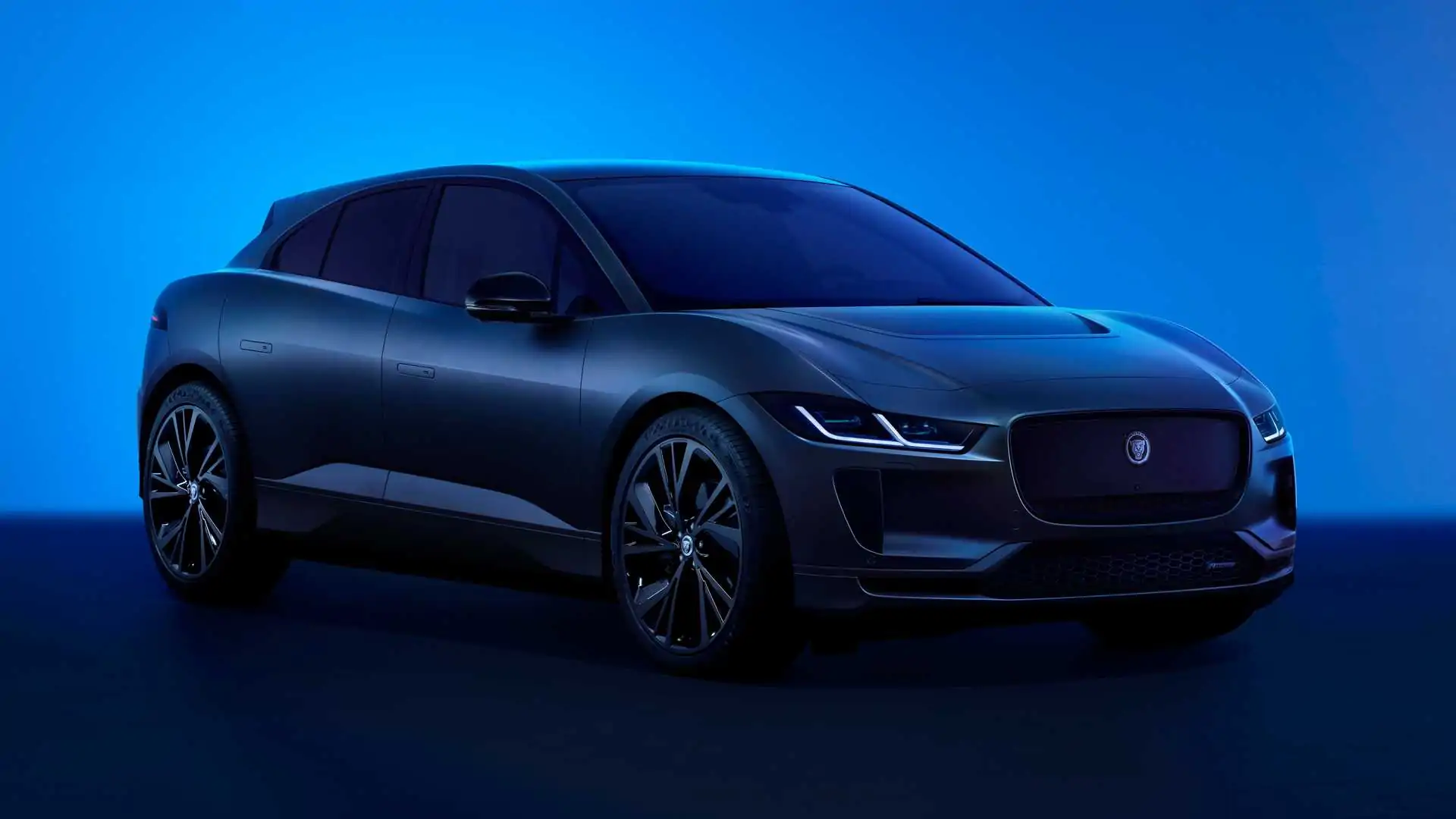 Xe điện Jaguar có thể sử dụng chung hệ thống sạc siêu nhanh của Tesla