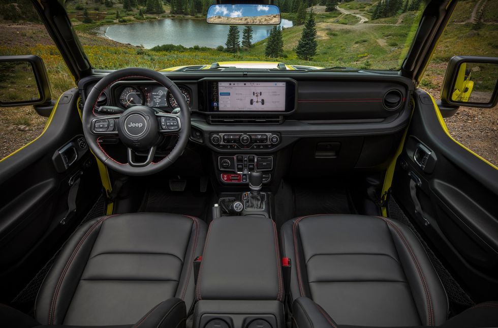 Jeep Gladiator 2024 bản nâng cấp: Chiếc xe bán tải địa hình cao cấp