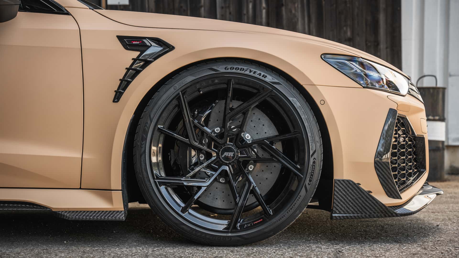 Audi RS6 và RS7 nâng công suất lên 986 mã lực từ hãng độ ABT, giá 219.000 USD