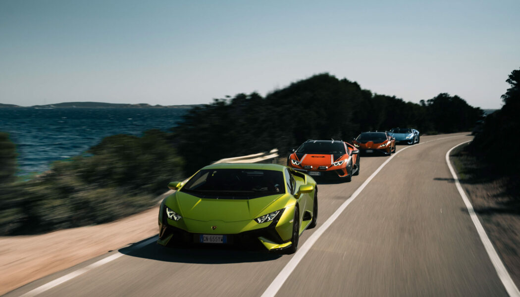 Trải nghiệm lái siêu xe Lamborghini khởi hành từ Porto Cervo Lounge qua Costa Smeralda