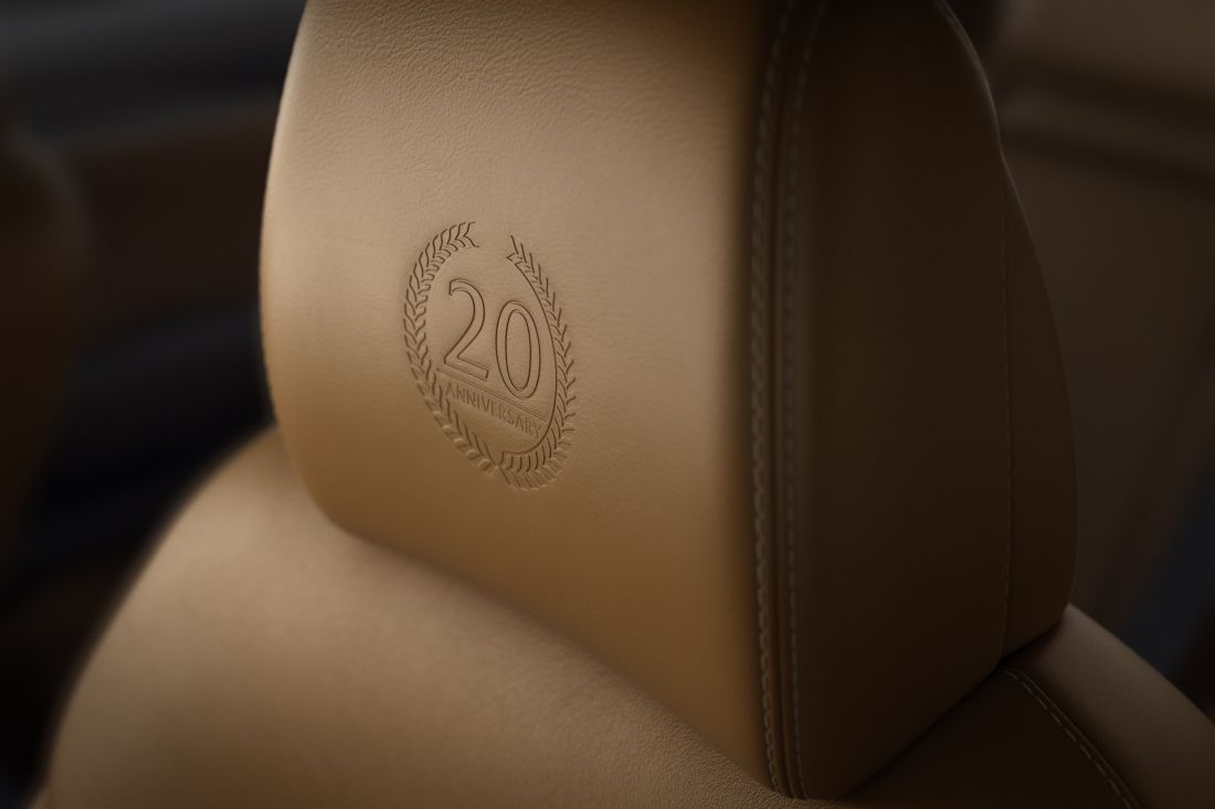 Mazda6 thế hệ mới nhất mang phong cách coupe 4 cửa với hệ dẫn động cầu sau