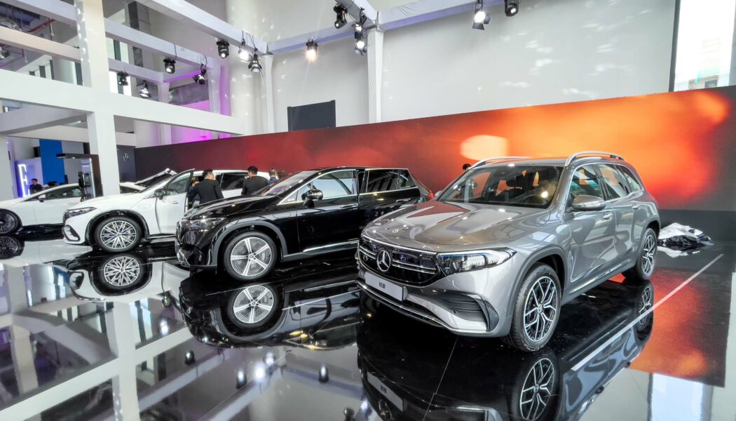 Sự kiện The Avantgarde 2023: Triển lãm xe sang Mercedes-Benz và nghệ thuật
