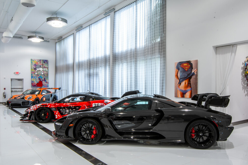 Sotheby's đấu giá 2 siêu xe McLaren và Lamborghini trong bộ sưu tập Ikonick danh tiếng thế giới