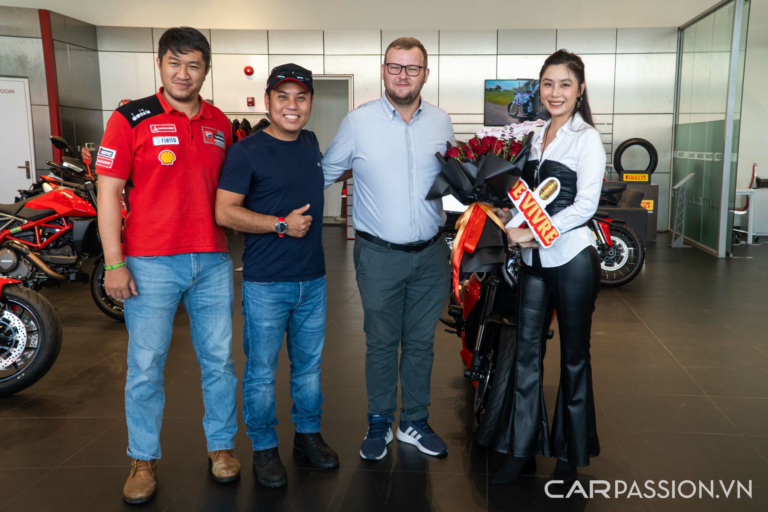 Chiếc Ducati Diavel V4 đầu tiên tại Việt Nam được bàn giao, mức giá cả tỷ đồng