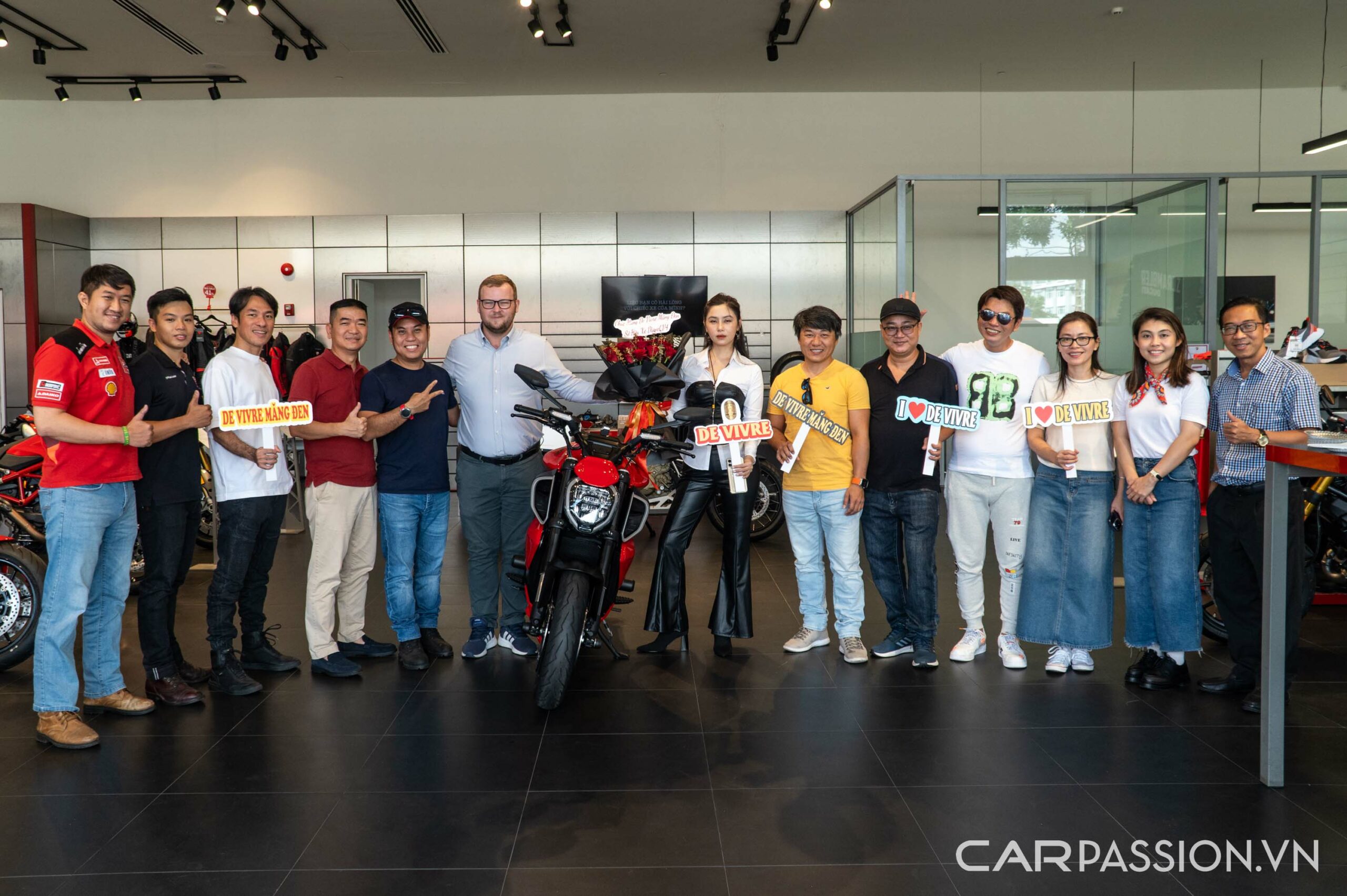 Chiếc Ducati Diavel V4 đầu tiên tại Việt Nam được bàn giao, mức giá cả tỷ đồng