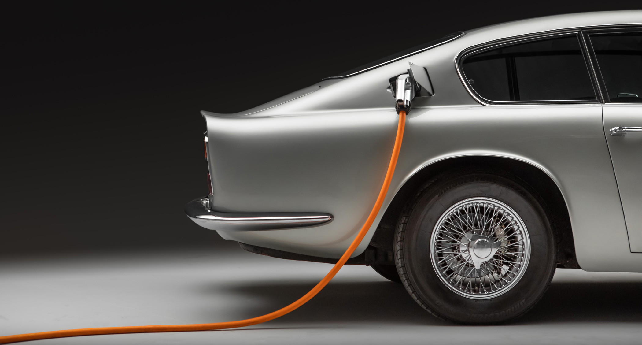 Soi chi tiết Aston Martin DB6 thuần điện có giá 19,89 tỷ đồng