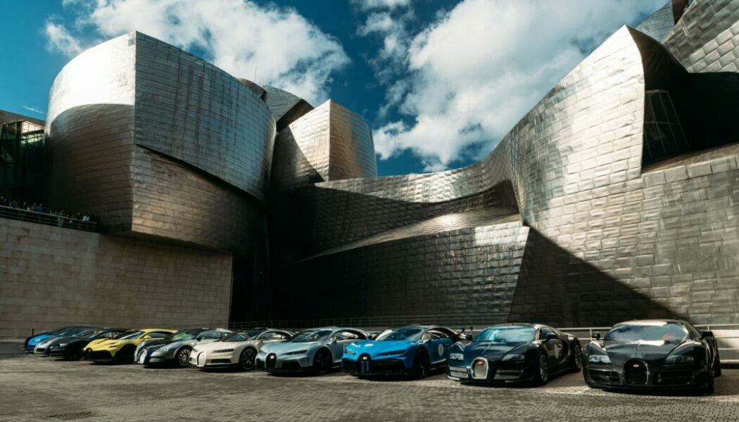 28 xe hypercar Bugatti ngao du châu Âu, chuyến nghỉ dưỡng của giới siêu giàu