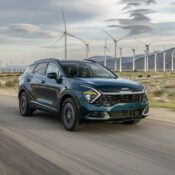 Kia Sportage Hybrid 2024 ra mắt, tiết kiệm nhiên liệu chỉ 5,47 lít/100 km