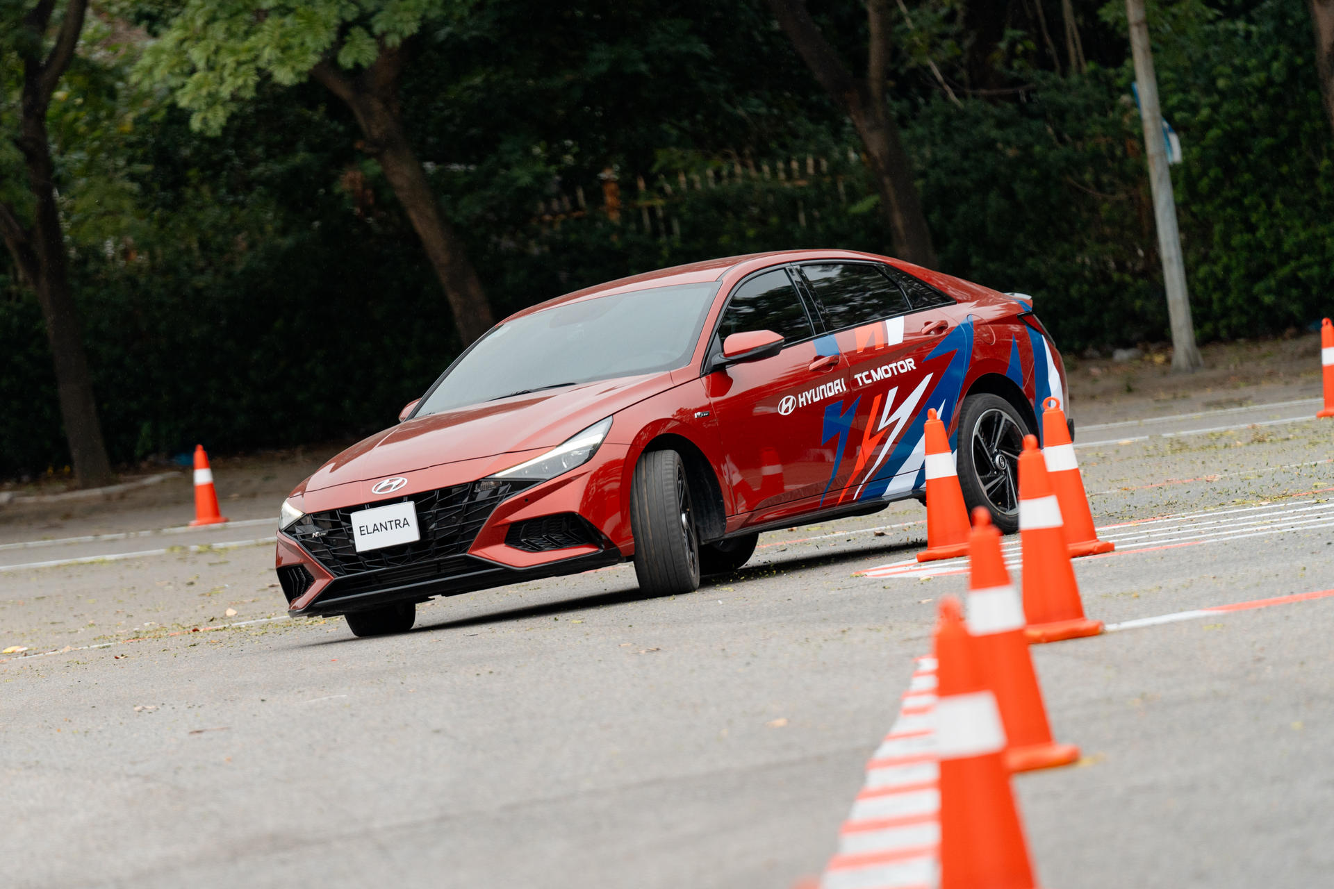 Đua Gymkhana bằng Elantra trong ngày hội Hyundai Experience Day 2023