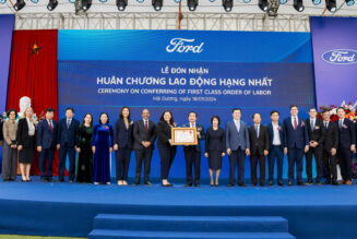 Ford Việt Nam đón nhận Huân Chương Lao Động hạng Nhất, ghi kỷ lục bán hàng năm 2023