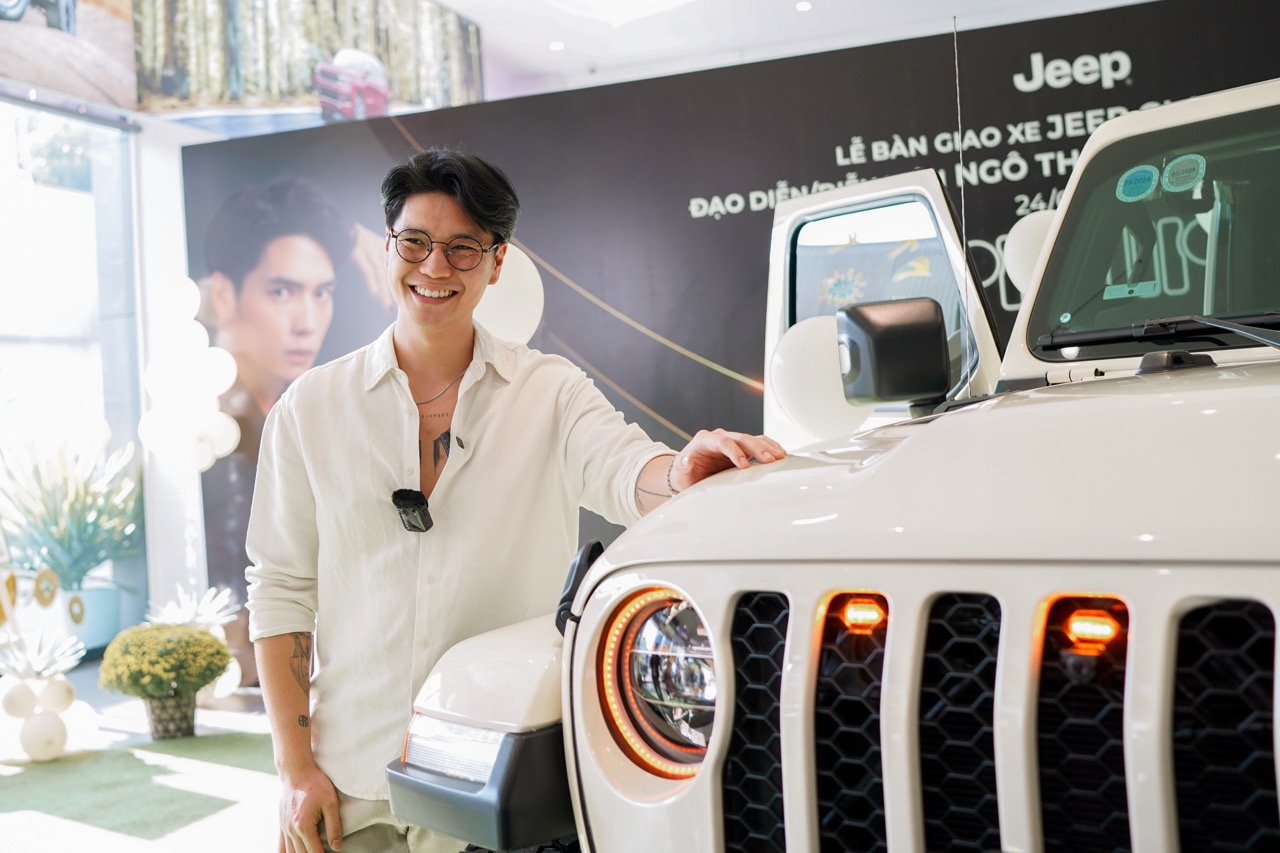 Ngô Thanh Vân được chồng tặng xe bán tải Jeep Gladiator, giá hơn 4,2 tỷ đồng