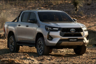 Toyota Hilux 2024 ra mắt, dùng động cơ hybrid lai dầu-điện để đấu Ford Ranger