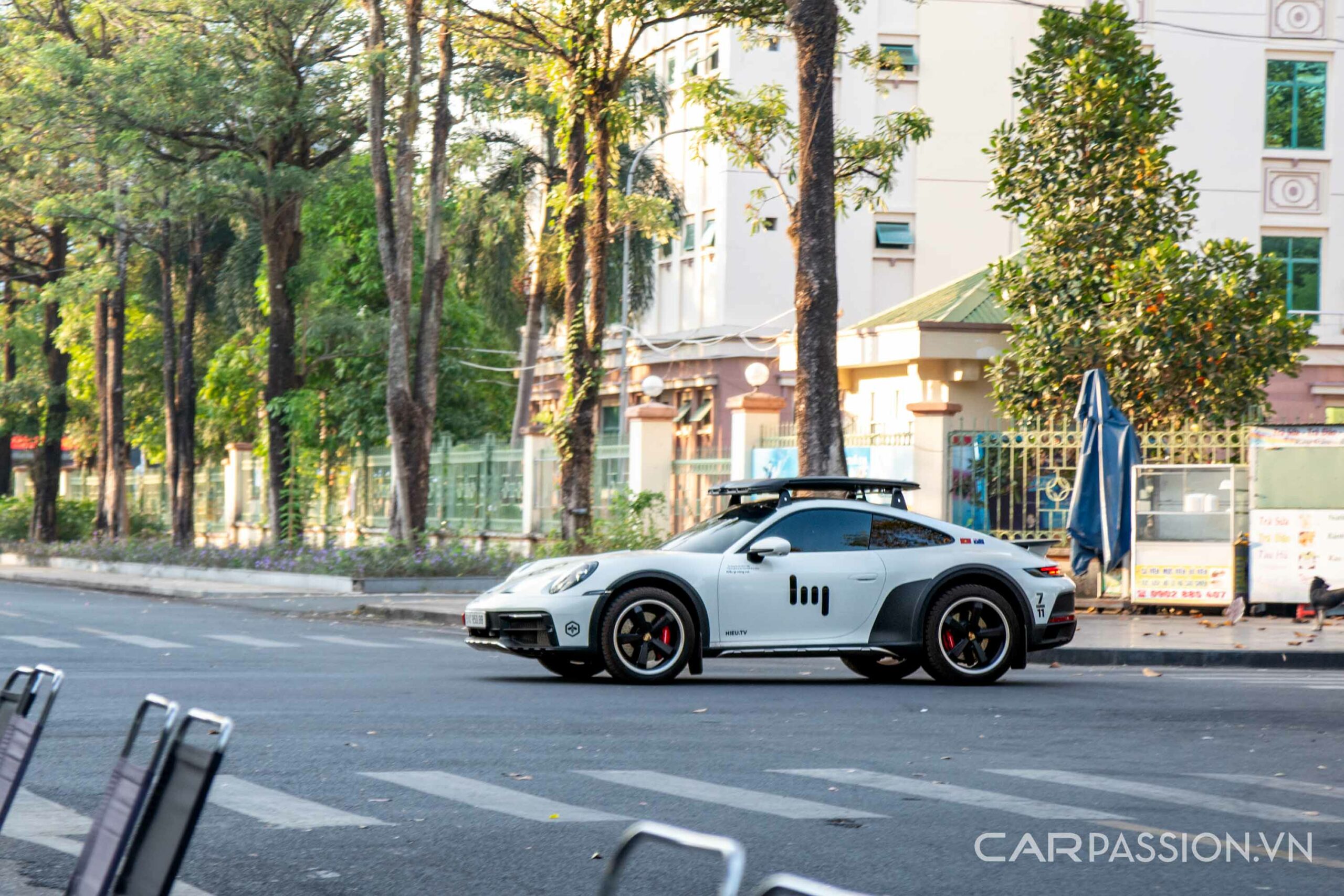 Porsche 911 chinh phục quốc lộ 14C từ Saigon đến Măng Đen