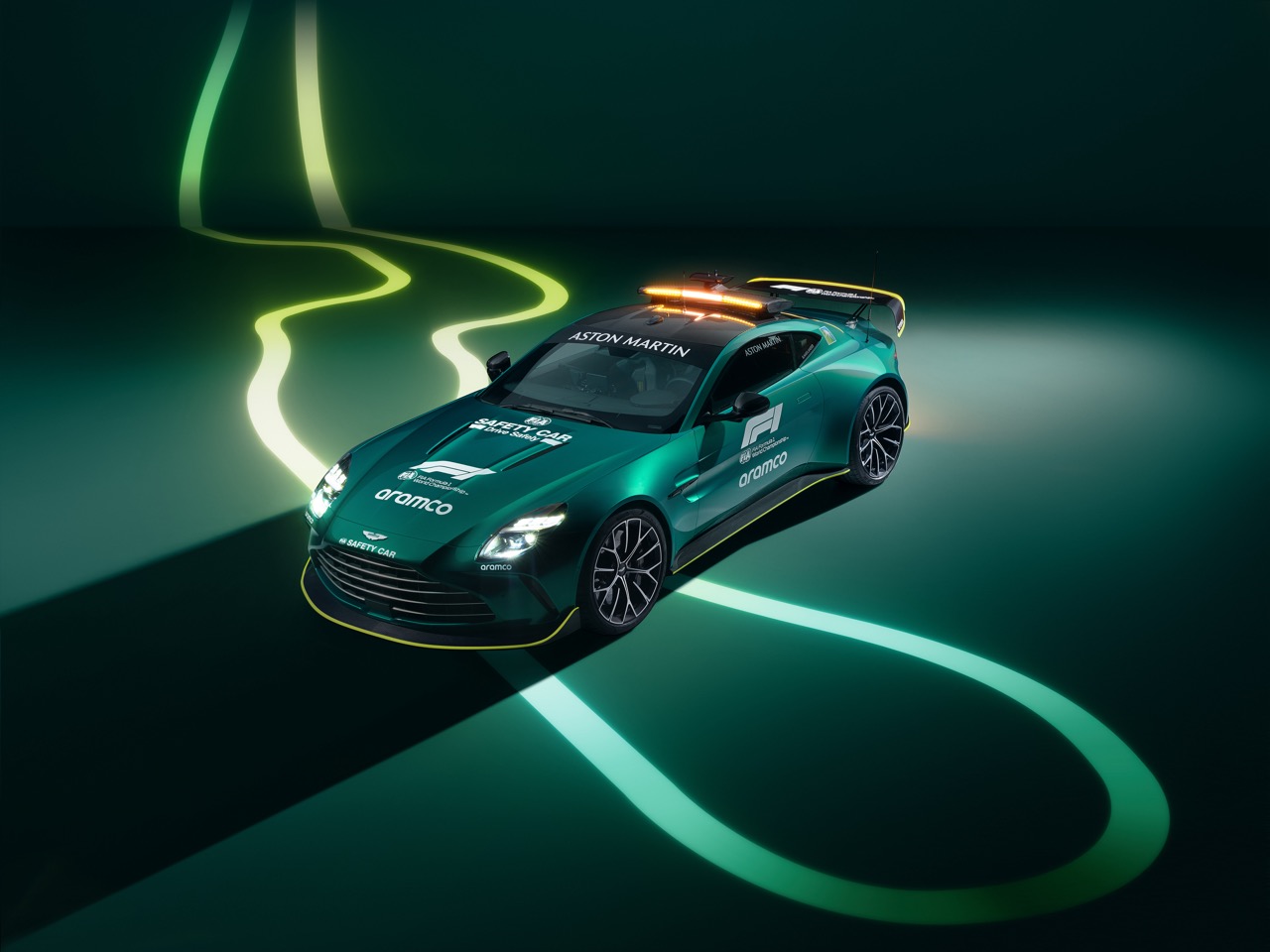 Aston Martin Vantage trở thành xe an toàn chính thức FIA trong F1