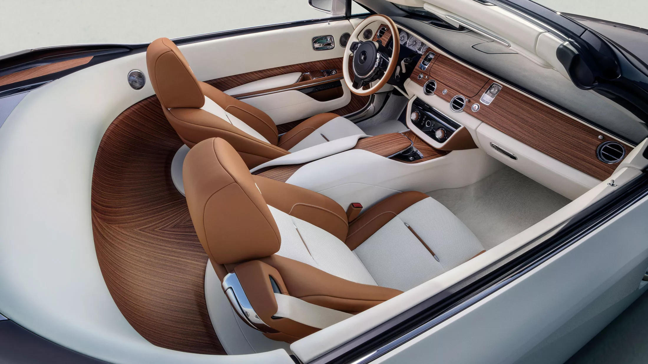 Rolls-Royce Arcadia Droptail – tuyệt tác xa xỉ với màu trắng huyền ảo, giá quy đổi 779 tỷ đồng