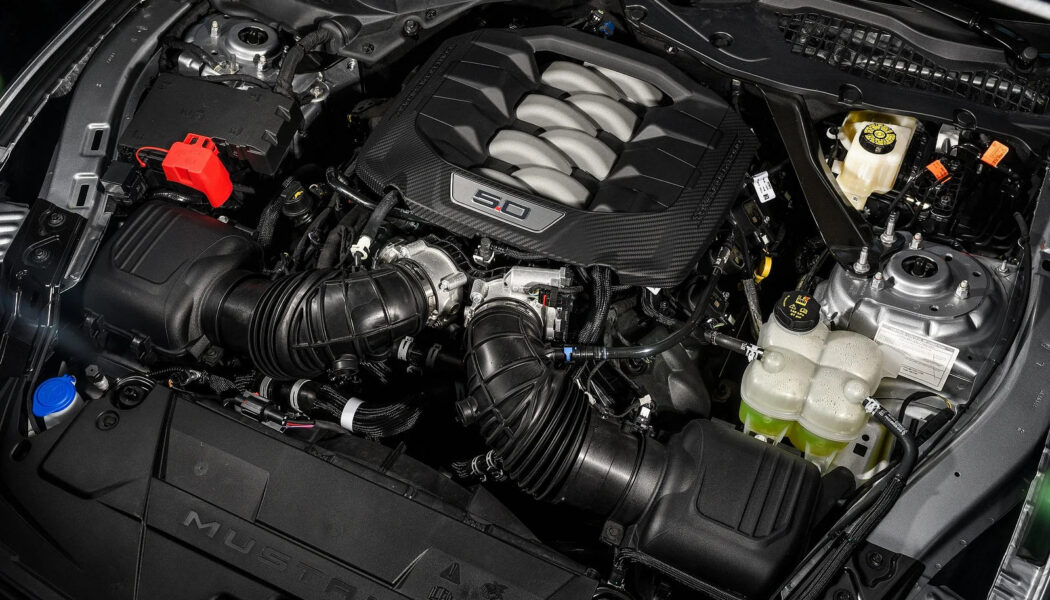 Động cơ Coyote V8 5.0L thế hệ 4 của Ford đã được bán lẻ, dễ dàng hoán đổi khi nâng cấp xe
