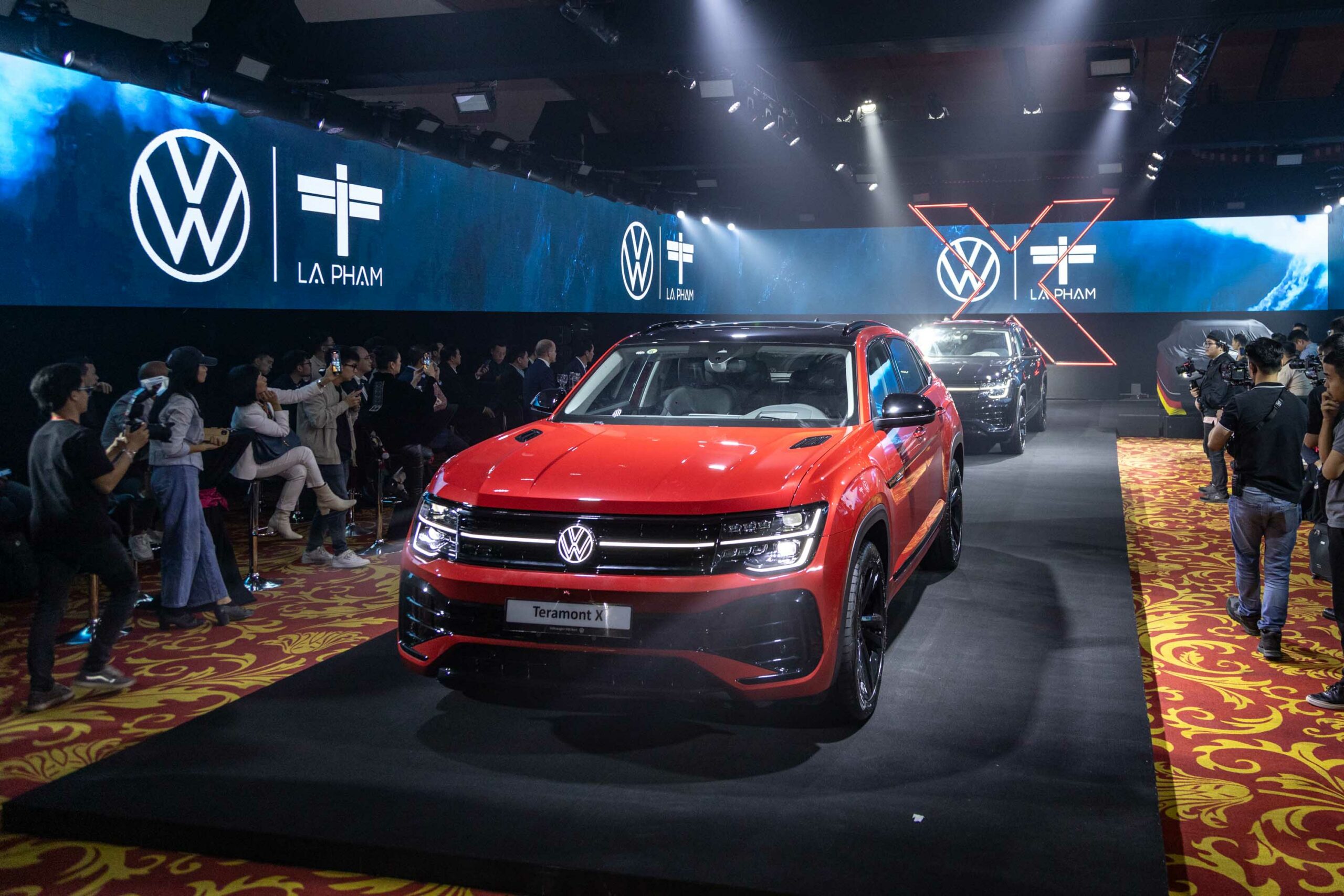 Volkswagen Teramont X chốt giá từ 1,998 tỷ đồng, nhiều công nghệ và tiện nghi vượt trội