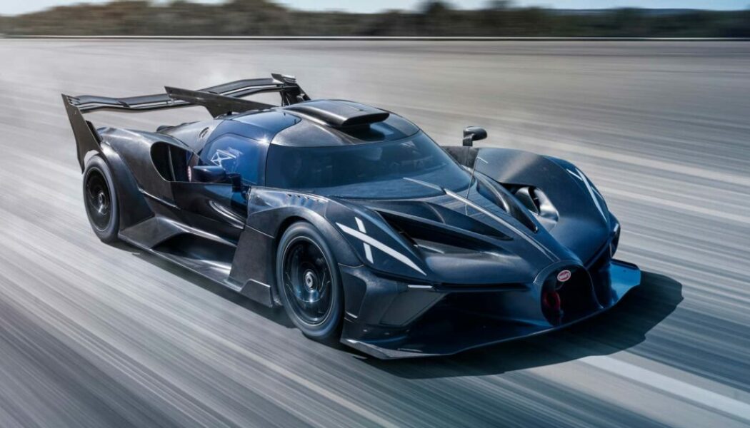 Bugatti hoàn tất thử nghiệm Hypercar triệu Đô Bolide, chuẩn bị bàn giao tới tay khách hàng