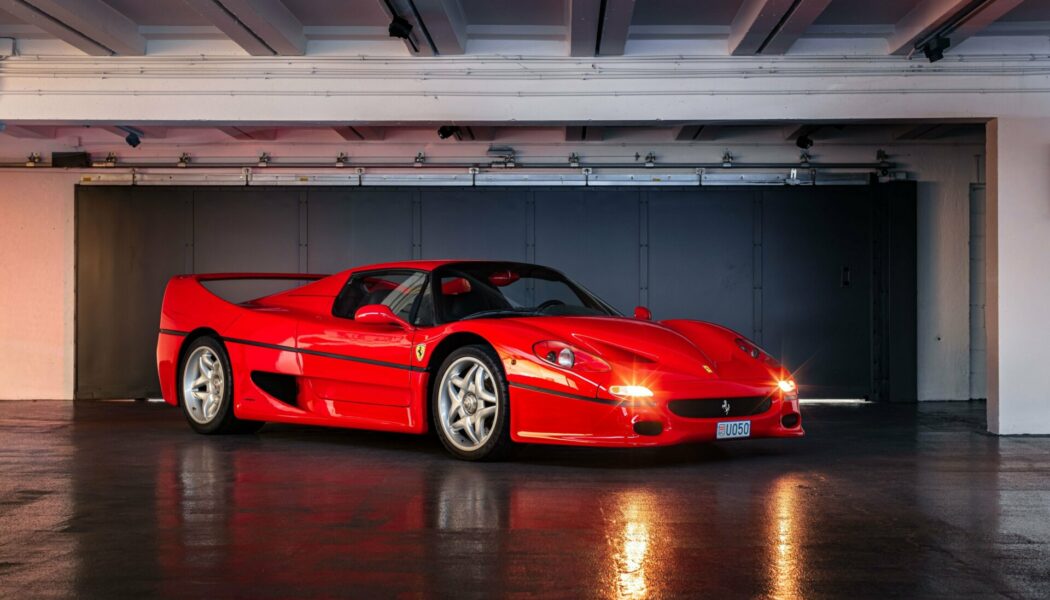 Ferrari F50: Mẫu xe huyền thoại “kế thừa” tinh hoa từ đường đua F1